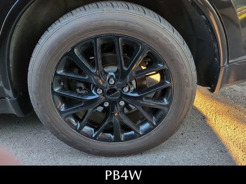 Used 2015 Dodge Durango R/T w/ Trailer Tow Group IV RWD image 8