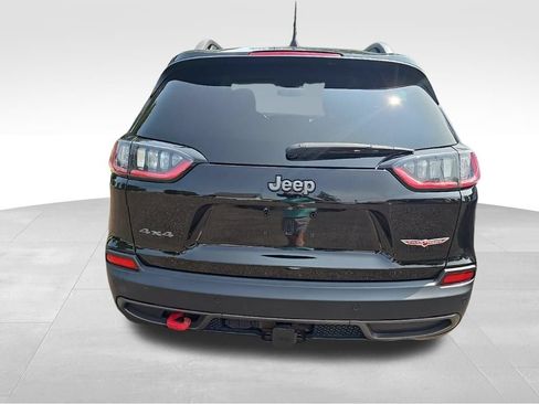 Used 2019 Jeep Cherokee Trailhawk w/ Cold Weather Group AWD/4WD image 13