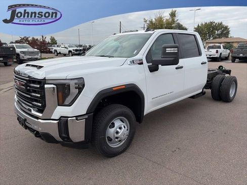 New 2026 GMC Sierra 3500 Pro w/ Convenience Package AWD/4WD image 1