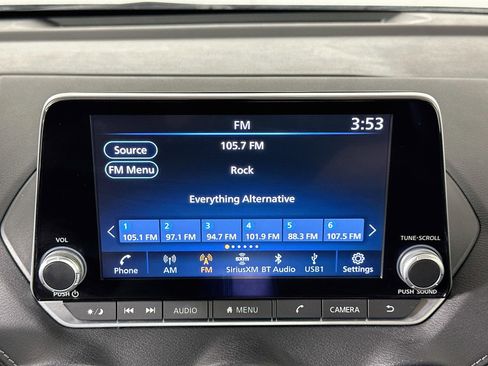 Used 2023 Nissan Sentra SV FWD image 21