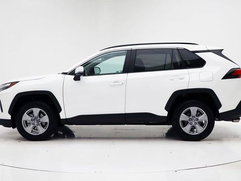 Used 2025 Toyota RAV4 XLE image 6