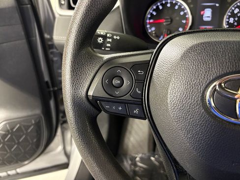 Used 2022 Toyota RAV4 LE w/ Carpet Mat Package (TMS) FWD image 19