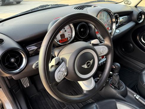 Used 2010 MINI Cooper Clubman S image 11