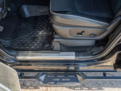 Used 2020 RAM 2500 Laramie w/ Night Edition image 18