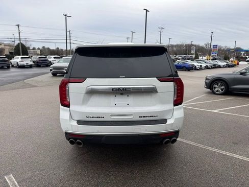 Used 2023 GMC Yukon Denali image 8