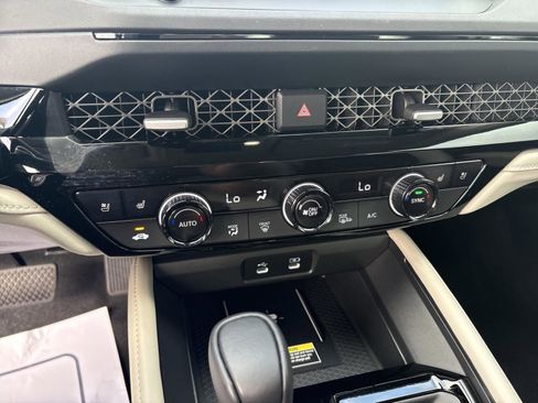 Used 2024 Honda Accord Touring image 31