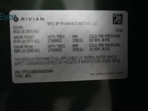 Used 2025 Rivian R1S Adventure image 28
