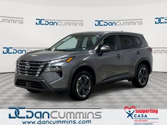 Used 2024 Nissan Rogue SV FWD video 1