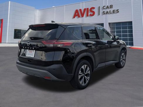 Used 2023 Nissan Rogue SV image 6
