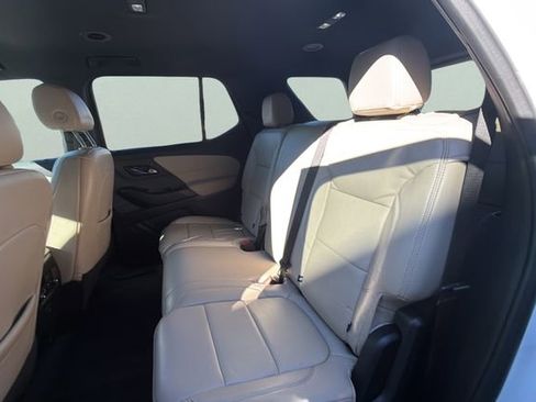Certified 2022 Chevrolet Traverse LS image 16