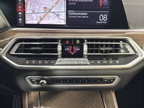 Used 2020 BMW X5 sDrive40i w/ M Sport Package RWD image 22