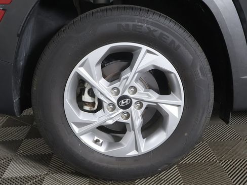 Used 2023 Hyundai Tucson SE FWD image 19