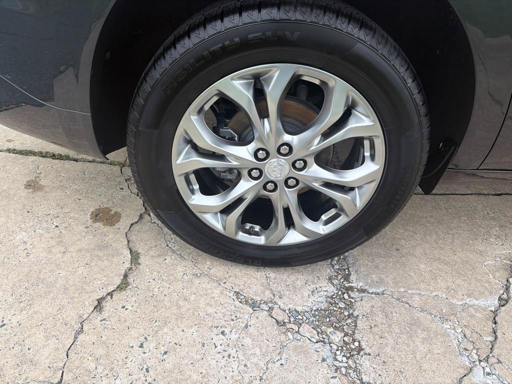 Used 2018 Buick Enclave Avenir w/ Avenir Technology Package FWD image 41