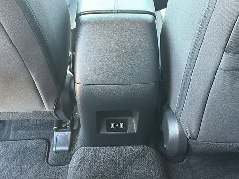 Certified 2026 Hyundai Tucson SE FWD image 30