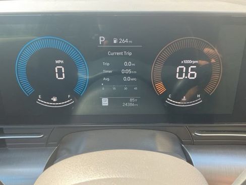 Certified 2025 Hyundai Kona SEL FWD image 19