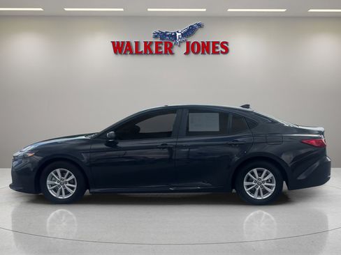 Used 2025 Toyota Camry LE image 6