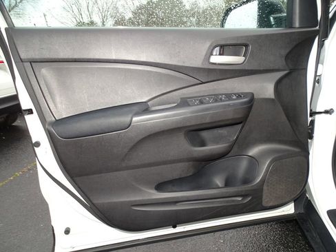 Used 2016 Honda CR-V LX image 15