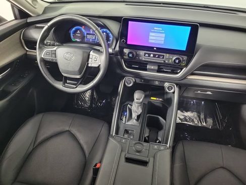 Used 2024 Toyota Grand Highlander AWD Hybrid image 16