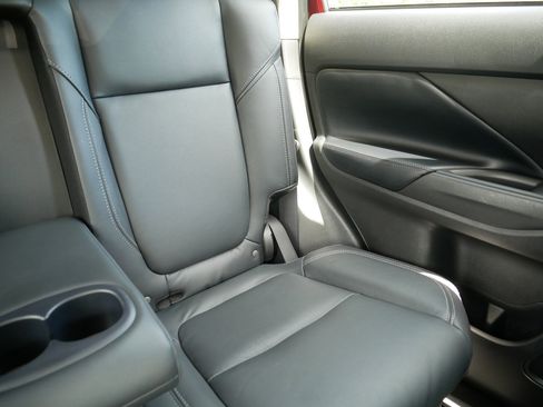 Used 2020 Mitsubishi Outlander GT AWD/4WD image 14