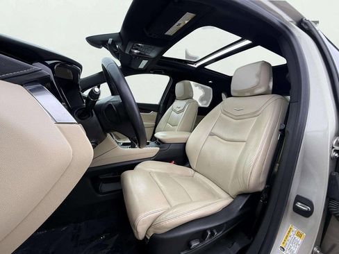 Used 2017 Cadillac XT5 Luxury image 20