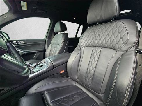 Used 2022 BMW X7 M50i AWD/4WD image 14