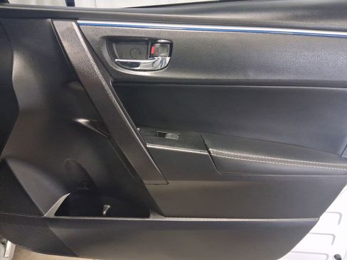 Used 2015 Toyota Corolla S FWD image 19