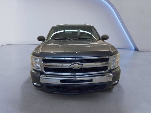 Used 2011 Chevrolet Silverado 1500 LT w/ All-Star Edition AWD/4WD image 2