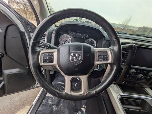Used 2018 RAM 2500 Laramie w/ Convenience Group image 19