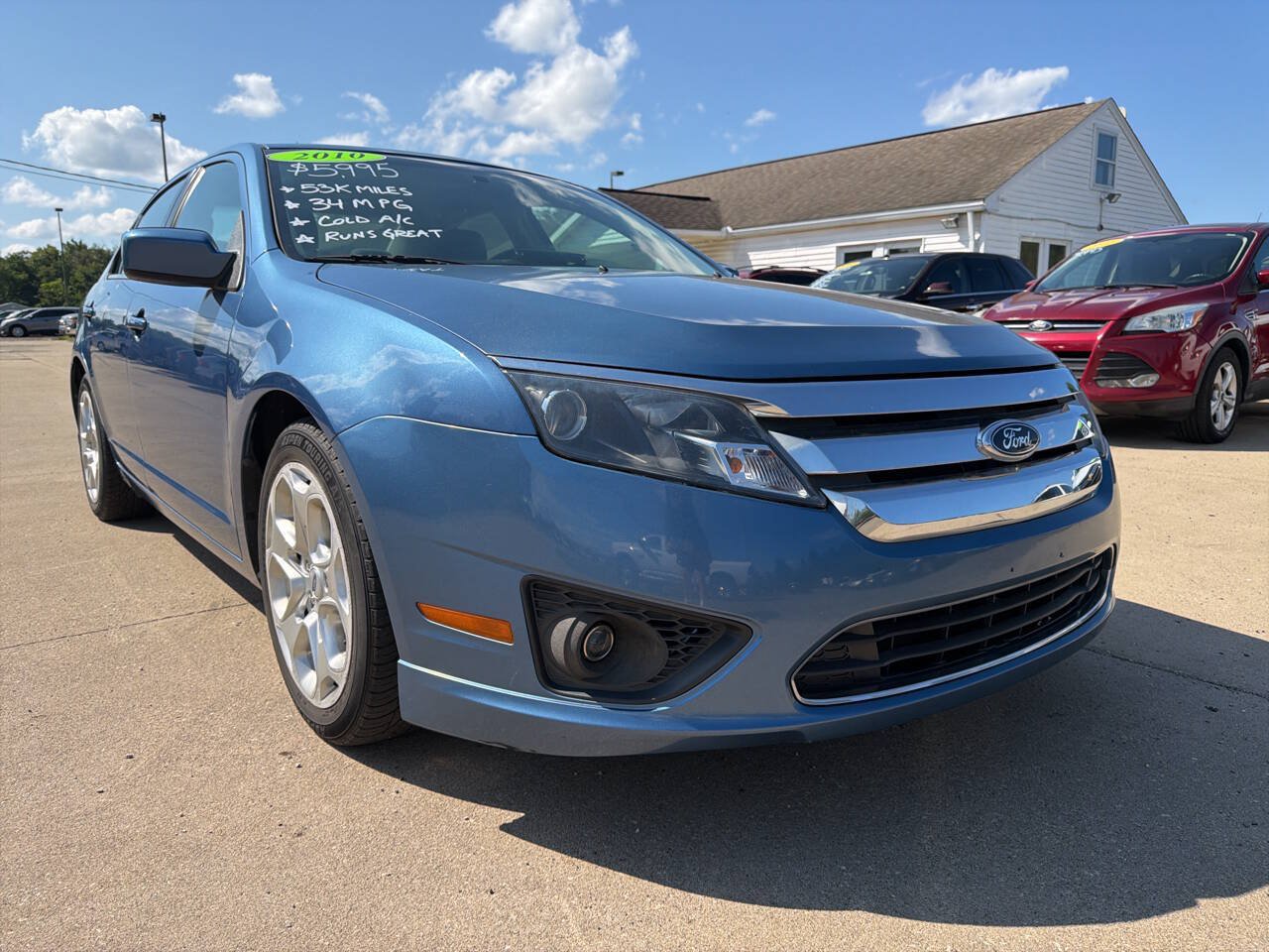 Used 2010 Ford Fusion SE FWD image 1