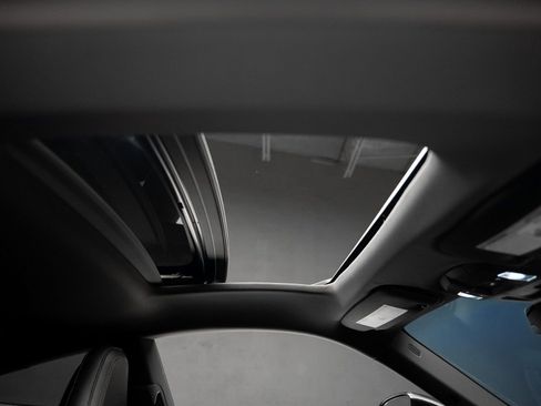 Used 2025 Porsche 911 Carrera image 53