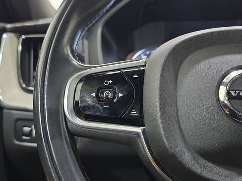 Used 2018 Volvo XC60 T6 Inscription w/ Convenience Package image 18