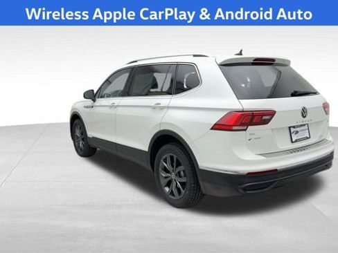 Used 2022 Volkswagen Tiguan SE image 4