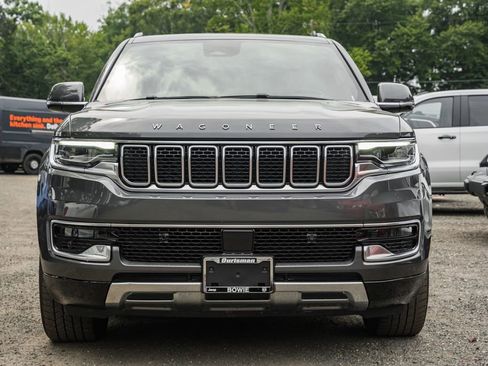 Used 2022 Jeep Wagoneer Series III image 2