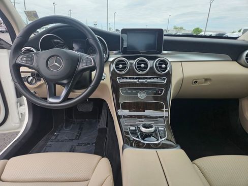 Used 2017 Mercedes-Benz C 300 4MATIC Sedan image 17
