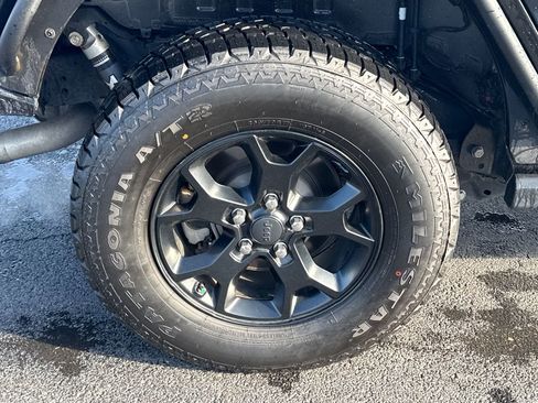 Used 2020 Jeep Wrangler Unlimited Willys image 10