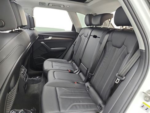 Used 2023 Audi Q5 e Premium Plus w/ Premium Plus Package AWD/4WD image 15