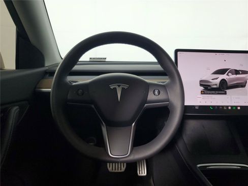 Used 2022 Tesla Model Y Performance AWD/4WD image 14