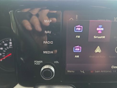 Certified 2023 Kia Sorento EX image 15