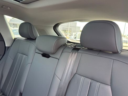 Certified 2025 Audi Q5 Premium w/ Convenience Package image 27