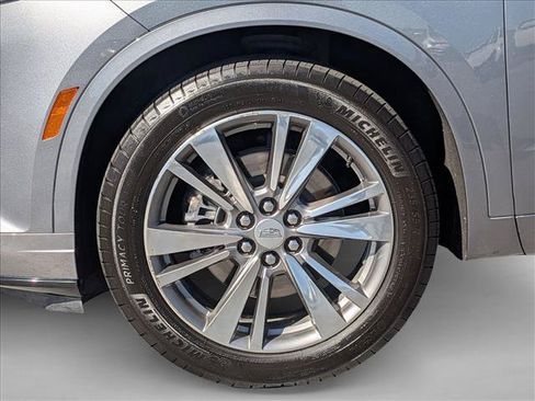 Used 2021 Cadillac XT6 Premium Luxury FWD image 25