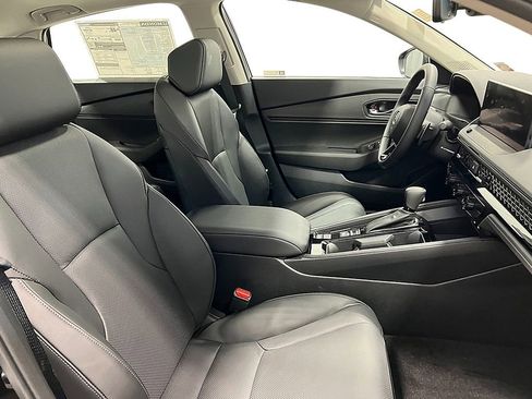 New 2025 Honda Accord EX-L image 32