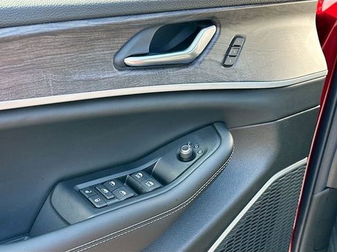 New 2026 Jeep Grand Cherokee L Limited RWD image 13