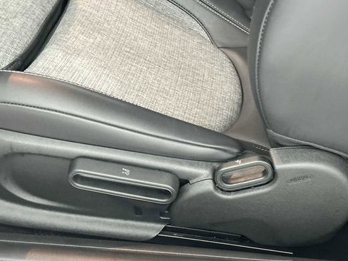 Used 2023 MINI Cooper SE image 14