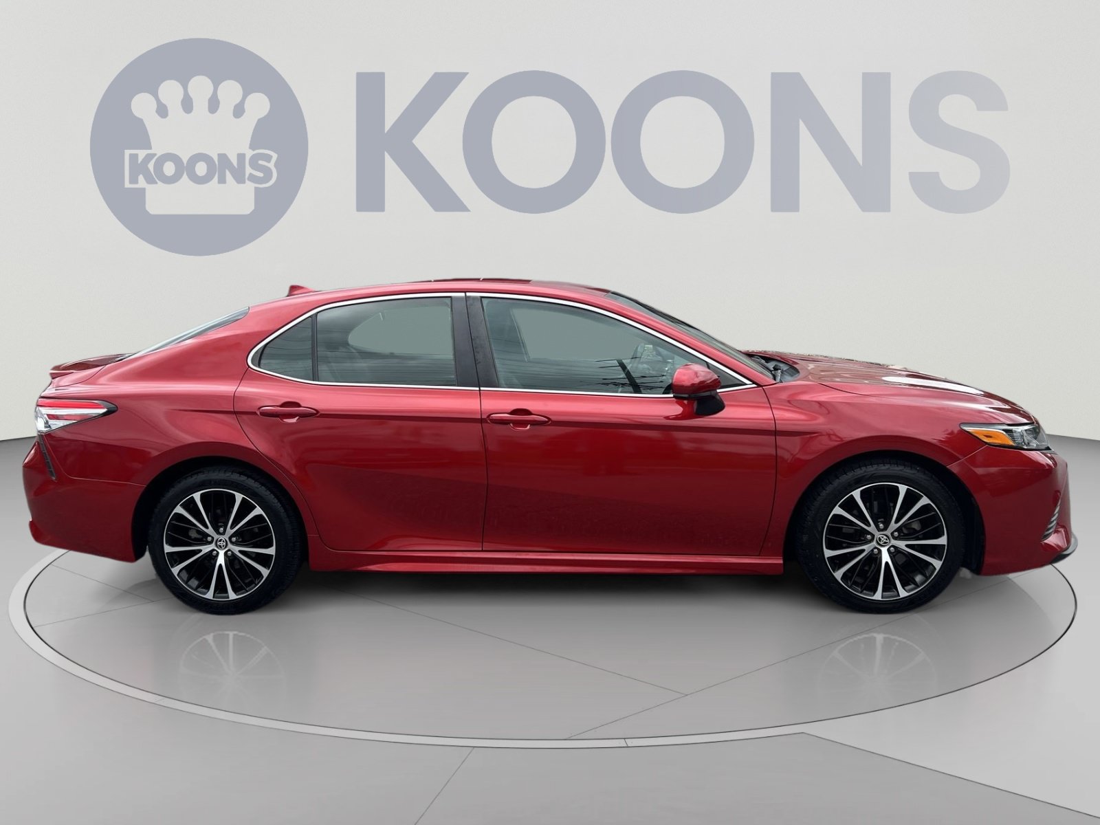 Used 2020 Toyota Camry SE FWD image 8