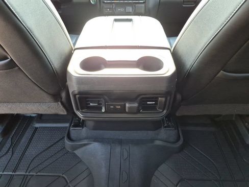 Used 2019 Chevrolet Silverado 1500 LT Trail Boss AWD/4WD image 33