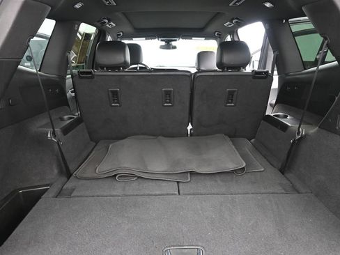 Used 2023 Cadillac XT6 Premium Luxury image 9