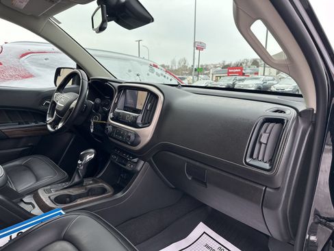 Used 2022 GMC Canyon Denali AWD/4WD image 34