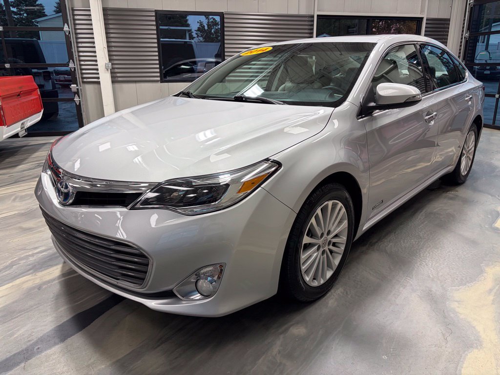 Used 2014 Toyota Avalon XLE Touring FWD image 4