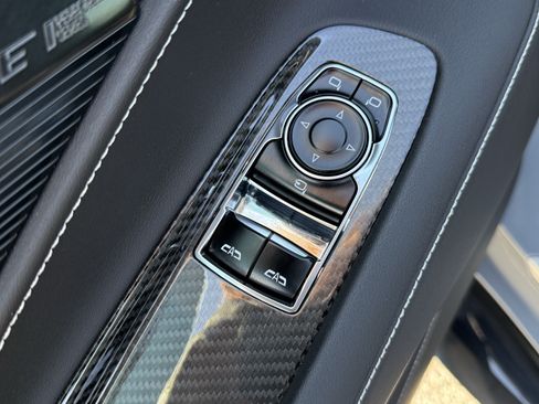 Used 2025 Chevrolet Corvette E-Ray AWD/4WD image 15