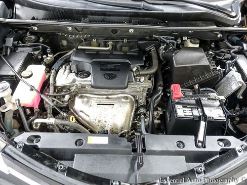 Used 2018 Toyota RAV4 XLE w/ Plus Extra Value Package AWD/4WD image 24